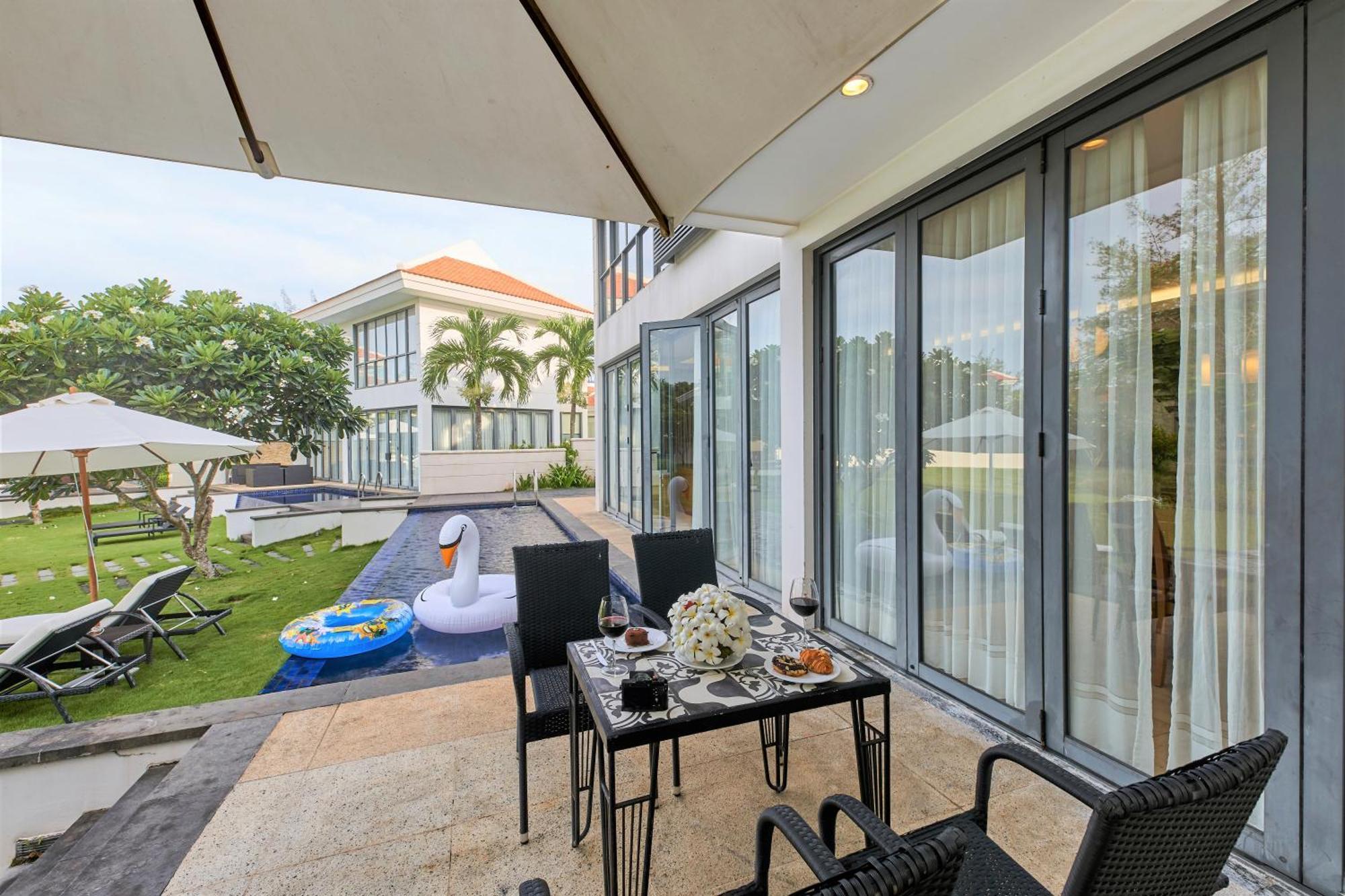 Memories Holiday Beach Villa Đà Nẵng Extérieur photo